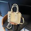 Bolso de Mano de Moda Coreana 2025 Principios de Primavera Nuevo Bolso de Mujer Sensación de Alta Gama Bolso de Hombro con Letras Color Sólido Casual Bandolera
