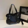 Bolso de Mujer 2026 Primavera Nuevo Estilo Bolso Tote para el Trabajo Retro Europeo y Americano Bolso de Hombro Cruzado de un Solo Hombro Gran Capacidad Bolso Sencillo para el Brazo