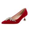 Zapatos de boda chinos, zapatos de novia para mujer, venta al por mayor, nuevos zapatos de boda Xiuhe rojos de tacón alto con diamantes de imitación para mujer.