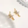 Aretes de Flor de Circonita de Oro de 18 Quilates, Diseño Simple de Flor de Cinco Pétalos, Clips para Oreja y Aretes de Lujo Ligero, Juego de Dos Piezas, Joyería para Oreja Transfronteriza Europea y Americana