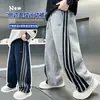 Roupas Infantis Calça Esportiva Listrada com Fita para Meninos Primavera 2026 Nova Calça Casual de Perna Reta Infantil para Crianças Maiores Calça Solta Transfronteiriça