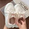 Zapatillas Deportivas Casuales de Diseño de Nicho para Estudiantes 2026 Otoño Nuevas Elegantes Rosas de Suela Gruesa Transpirables Blancas para Mujer