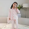 Pijama cardigã infantil de manga comprida para outono e inverno, meninos e meninas, tamanhos pequeno, médio e grande, conjunto de roupa de casa para bebê, conjunto de duas peças escovado dos dois lados