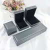 Venta Directa de Fábrica Caja de Joyería de Cuero PU Cepillado con Borde Grueso Caja de Empaque de Joyería de Moda Caja para Anillos Caja para Colgantes Caja para Pulseras