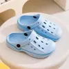Zuecos Nuevos Qidashun para Niños, Zapatos de Agua de Verano para Niños y Niñas, Zapatos de Jardín para Padres e Hijos, Pantuflas para Interiores y Exteriores, Tallas 30-45