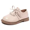 Sapatos de Menina Sapatos de Princesa Infantil 2026 Novo Primavera e Outono Meninas Pequenas Laço Solado Macio Estilosos Sapatos Pequenos de Couro