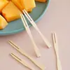 Tenedor de bambú desechable para fruta tenedor pequeño de dos puntas empaque individual pastel postre fruta etiquetas fabricantes venta al por mayor