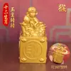 Entrega directa de fábrica de adornos de sello de jade del zodíaco tridimensional de aleación para atraer la riqueza, adecuados para la decoración del escritorio del hogar y para llevar como alivio del estrés