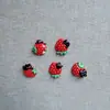 Dibujos Animados Lindo Fresa Roja Gatito Negro Accesorios DIY Materiales Hechos a Mano Hebilla de Zapato Sombrero Accesorios de Pegamento en Crema