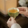 Xícara Pequena de Tangerina Verde com Pétalas Douradas, Xícara de Degustação em Cerâmica, Cor Tradicional Chinesa, Estilo Chinês Conjunto de Chá Kung Fu Xícara Única