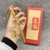 Llavero Dorado de Año Nuevo Correa para Teléfono Colgante para Bolso Oro Puro Riqueza y Buena Suerte Decoración de Teléfono Regalo de Seguro