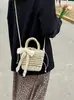 Bolso Cuadrado Hueco con Lazo de Mano Cruzado Retro Casual Tejido de Paja Bolsa de Playa para Mujer Venta al por Mayor