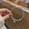 Pulseira de Sino Torcido Feminina Moda Simples Mobius Puxar-Empurrar Tamanho Ajustável Pulseira Presente para Meninas Atacado