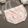 Fábrica de lingerie de seda fina gelo Meia-cintura de algodão sem costura cueca nude cor sólida cuecas pele-friendly atacado