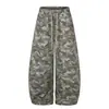 Calça de moletom camuflada estilo rua americano para homens e mulheres, nova coleção outono 2026, apresentando um design relaxado, solto e de perna larga para uso casual e esportivo