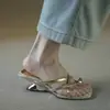 Nuevas Sandalias Cerradas de Estilo Chino con Diseño Elegante y de Moda, Versátiles para 2026, Calzado de Verano para Exteriores, Pantuflas Cruzadas para Mujer