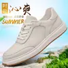 Sapatos casuais de couro masculinos transfronteiriços, cabedal de couro respirável, sola macia, tênis confortáveis, sapatos brancos versáteis para o verão, sapatos masculinos da moda