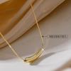 Um estilo minimalista único, design de nicho, pequeno colar de aço titânio berinjela, revestimento de cotovelo geométrico, corrente de clavícula de ouro 18K