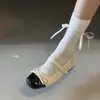 Zapatos Mary Jane versátiles de estilo francés con aumento de altura interno para mujer, nuevos zapatos de tacón bajo vintage con lazo para el verano 2026