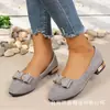 Comercio exterior talla grande 2026 primavera y otoño nuevo estilo mocasines slip-on para mujer con lazos de pedrería, punta fina poco profunda, zapatos de gamuza para mujer