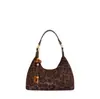 Bolsa de camurça moderna em formato de meia-lua para mulheres, novo estilo 2026, bolsa de ombro fashion, chique e retrô, bolsa crossbody de nicho