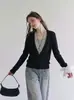 Suéter de punto de dos piezas de alta gama estilo francés en color contrastante para mujer, temporada de primavera, estilo old money, corte relajado, top base de capas con cuello