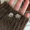 Aretes de Borla de Uva Perlada Mousse de Moca para Mujer 2026 Nuevos Ligeros de Lujo con Tacto de Alta Gama Joyería para Orejas