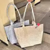 Bolsa de Lona Personalizada com Bolinhas Transfronteiriça Grande Capacidade Casual para o Dia a Dia Moda Bolsa Tote Estilo Coreano Chique Versátil Bolsa Feminina