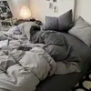 Juego de Cama de Invierno de Cuatro Piezas Funda Nórdica para Cama Individual Funda de Almohada Juego de Tres Piezas para Dormitorio Ropa de Cama Nuevo Estilo 2026
