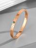 Pulsera de acero de titanio con doble G coreana para hombre y mujer, pulsera de pareja con patrón retro, estilo simple y de alta gama, pulsera de novia a la moda.