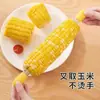 Tenedor para Elote Anti-quemaduras para Barbacoa Tenedor Aislado Elegante Tenedor para Elote Tenedor de Frutas para Barbacoa Un Tenedor en la Mano Limpio e Higiénico
