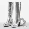 Botas altas de bico redondo para outono e inverno, botas femininas de salto alto douradas de tamanho grande, botas de moda para comércio exterior versáteis com plataforma e salto quadrado à prova d'água