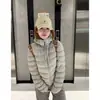 Chaqueta de Algodón con Relleno de Plumón Ligera de Costilla Estilo Retro Americano Pareja Invierno Casual Versátil Protección contra el Frío con Capucha Abrigo Corto Mujer