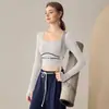 Nueva Ropa de Yoga Cruzada de Manga Larga para Otoño e Invierno con Copa Top Deportivo Ajustado de Secado Rápido Camiseta de Running Fitness