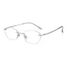 Óculos sem Aro Ultraleves de Titânio Puro 54 Formato Borboleta Irregular para Mulheres 9041 Estilo High-End Cool e Intelectual Óculos Lisos Podem Ser Personalizados com Lentes
