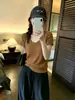 Camiseta de Tricô Manga Curta com Gola U para Mulheres, Direto da Fábrica, Estilo Coreano, Top Slim Fit, Guangzhou Shisanxing Em Estoque