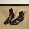 Novas botinhas pretas estilo retrô coreano 2026 para mulheres, com salto médio, bico quadrado, salto grosso e design justo, perfeitas para o dia a dia.
