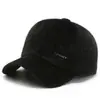 Nueva colección de invierno: Gorra de béisbol cálida, resistente al frío y que protege los oídos para hombres, diseñada para hombres de mediana edad y mayores, adecuada para usar al aire libre, con forro de felpa añadido y material engrosado