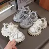 Zapatillas de malla única tipo "dad shoes" para niños, nuevo modelo primavera y otoño 2026 para niñas, transpirables, ligeras, con suela gruesa, zapatillas versátiles casuales