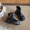 Botines Cortos para Niña Estilo Británico Botas tipo Martin Otoño/Invierno 2026 Nuevos Botines Infantiles Suela Suave Otoño Niños Medianos a Grandes Algodón de Dos Capas