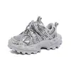 Sapatos de Pai para Meninas Tendência 2026 Outono Novo Estilo Tênis Esportivos Respiráveis de Malha para Meninos Sapatos Casuais Antiderrapantes para Estudantes Venda por Atacado