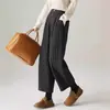 Pantalones cálidos de algodón para mujer para uso en exteriores, nuevo estilo de invierno 2026, engrosados, holgados, modernos, casuales, versátiles, pantalones rectos plisados