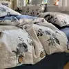 Novo conjunto de quatro peças de algodão e linho vintage espesso com estampas florais frescas, estilo original de linho com botões para outono e inverno, conjunto de três peças de algodão puro para dormitório