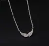 Collar Colgante de Ángel con Doble Agujero y Alas Estilo Europeo y Americano Sencillo Personalizado Collar para Mujer de 18K Joyería al por Mayor