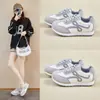 Zapatos Deportivos Casuales Gruesos para Estudiantes Mujeres, Versión Coreana Nueva de Forrest Gump, para Correr, Aumentadores de Altura Gt8010, Primavera 2026