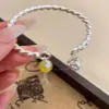 Pulsera de Campana Antigua Estilo Chino Set para Mujer Lujo Ligero Nicho Lujo Exquisito Nicho Pulsera Tendencia Nacional Accesorio de Gama Alta Borla
