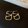 Pendientes Redondos Geométricos Exagerados de Estilo Metálico Transfronterizos Europeos y Americanos, Pendientes de Lujo Ligero de Gama Alta, Accesorios para Orejas de Moda y Únicos de Nicho