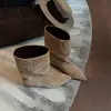 Botas tipo Martin de punta estilo coreano, nueva colección otoño 2026, botas de gamuza hasta la pantorrilla, botas de moda adelgazantes y versátiles, botines para mujer