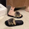 Zapatillas peludas de felpa con estampado de leopardo de moda para otoño e invierno para mujer, para usar en exteriores, zapatillas de fuegos artificiales, zapatillas de algodón con pedrería