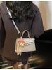 Bolso de Mano Pequeño de Alta Gama Transfronterizo para Mujer, Nuevo Bolso Cruzado de Moda de Nicho Primavera/Verano 2026, Elegante Bolso de Mano Kelly